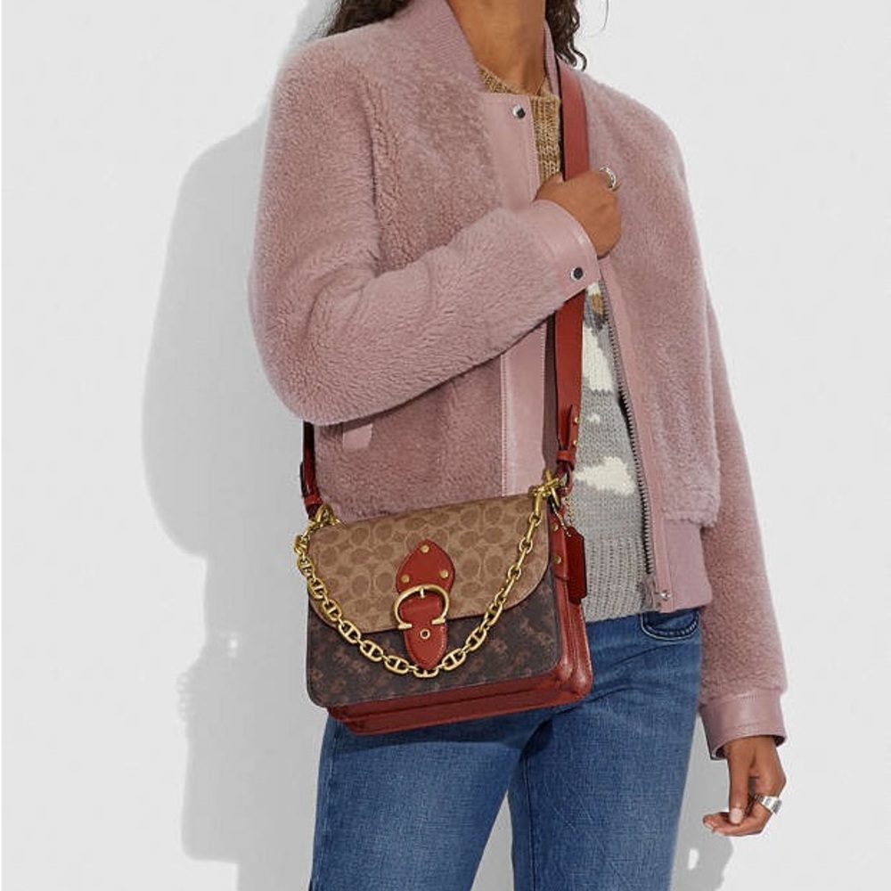 Coach Beat Shoulder Bag In Signature Canvas With Horse And Carriage Print